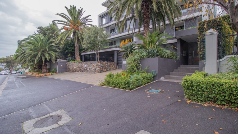 To Let 2 Bedroom Property for Rent in Fresnaye Western Cape
